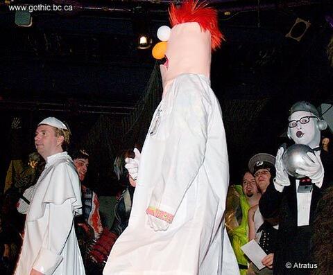 Beaker wins third place.