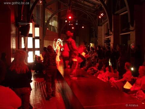 2006 [<a href="http://www.wearableartawards.ca" target="_blank">Wearable Art Awards</a>]